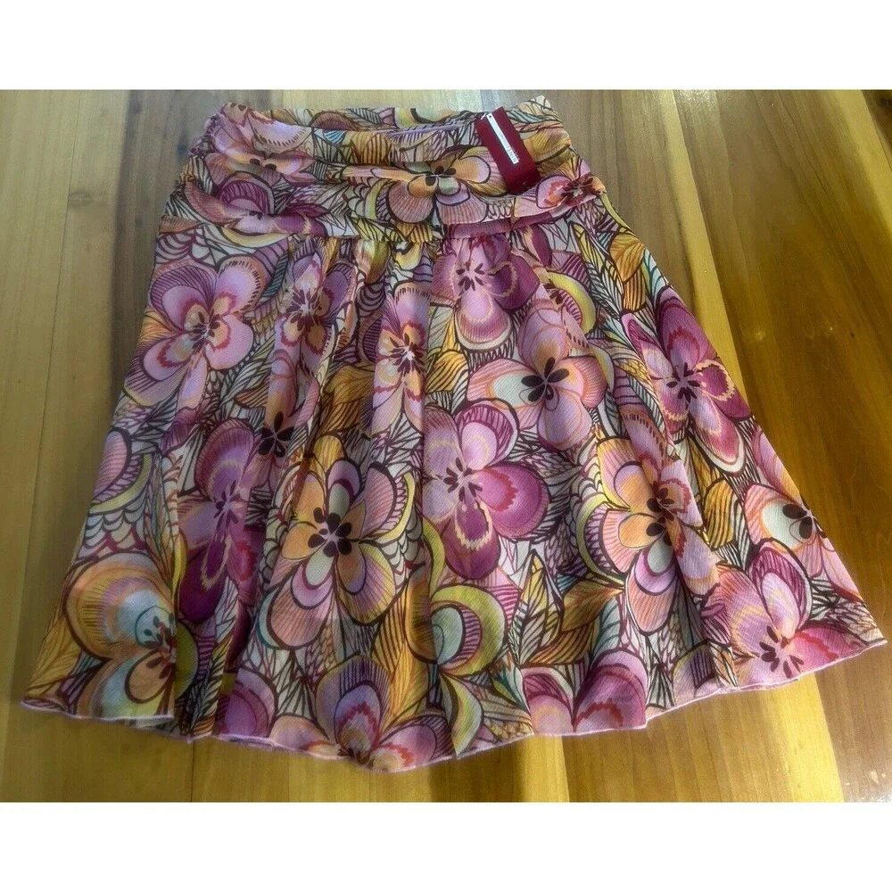 Nine & Company Women’s Skirt. Size 10. Floral. A-line. Zip Closure. Midi. NWT
